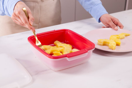 Steamed pineapple salad with raspberry mash and mint - step2