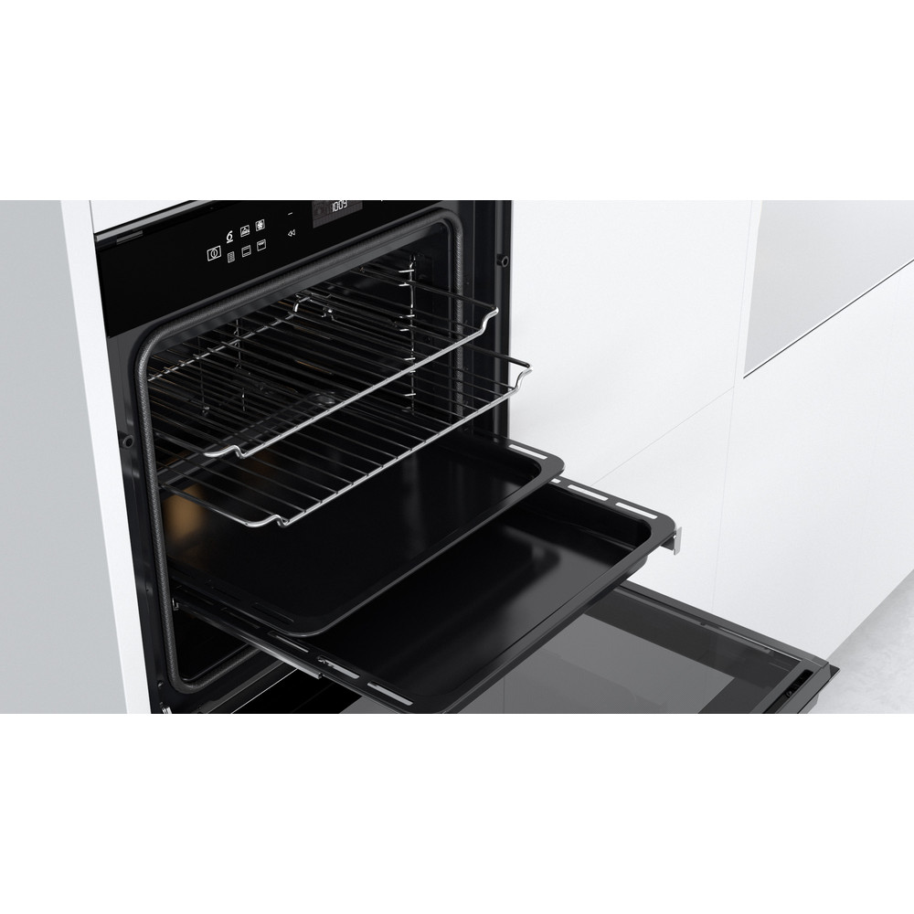 Whirlpool built in electric oven: in Stainless Steel, self cleaning - W7 OM4 4S1 P