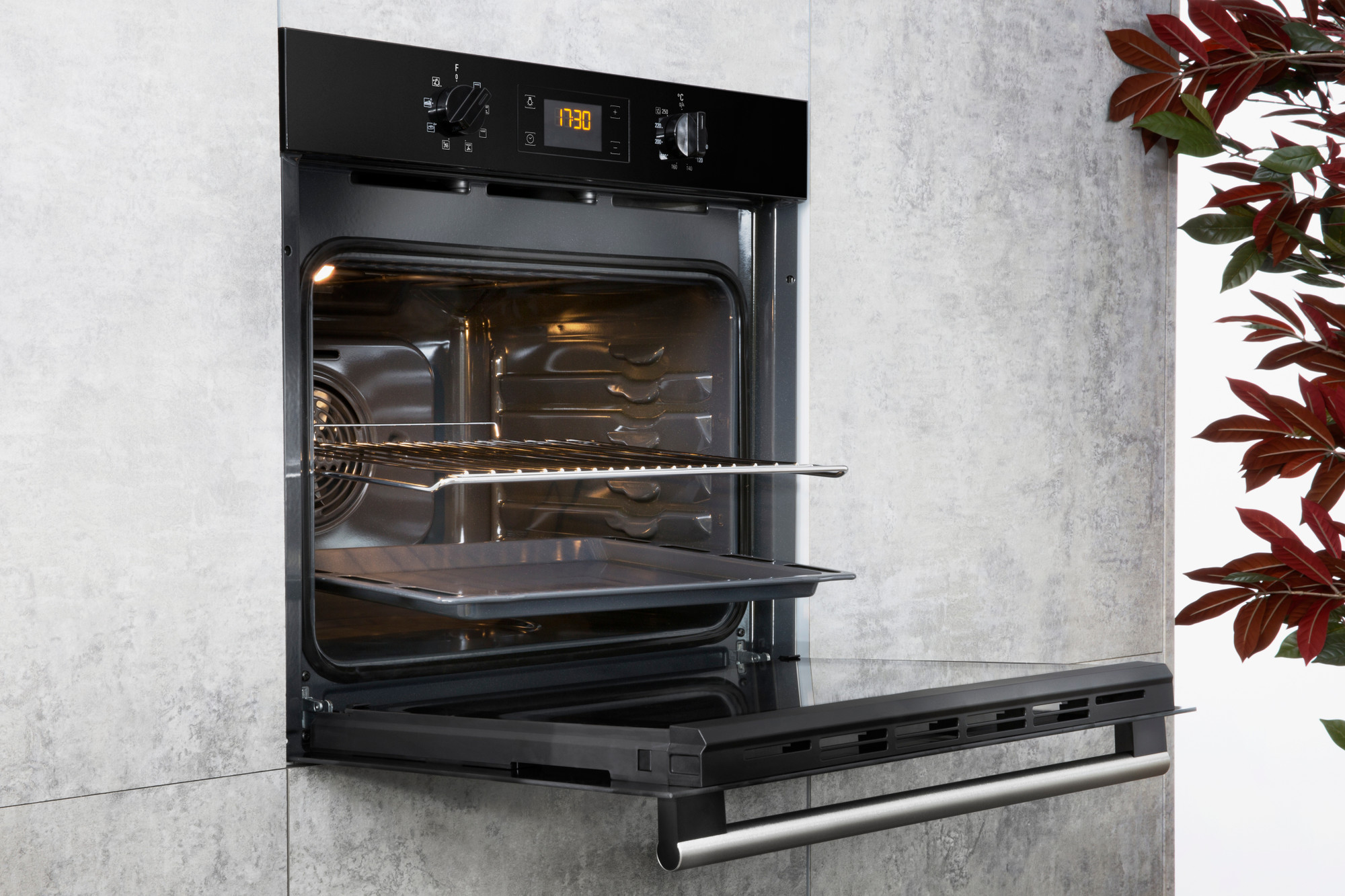 Picture of Hotpoint Class 2 SA2 540 H BL Built-in Oven in Black 