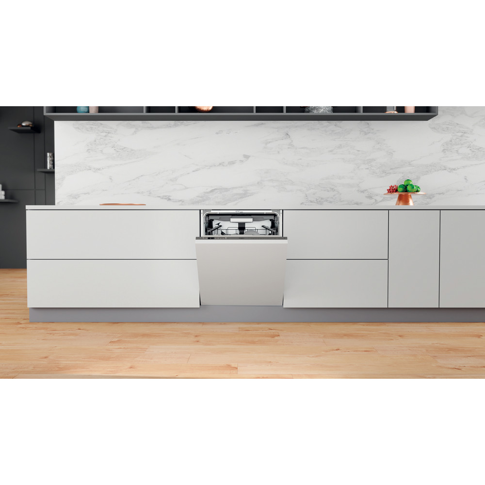Whirlpool SupremeClean WIO 3O33 PLE S UK Built-In Dishwasher A+++ 14 Place