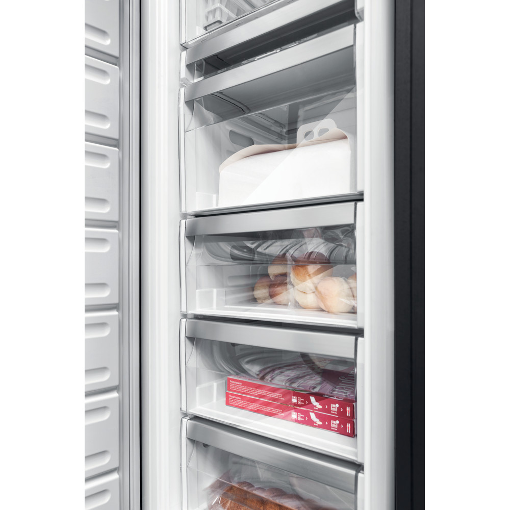 Whirlpool AFB 1843 A+.1 Built in Freezer 210L