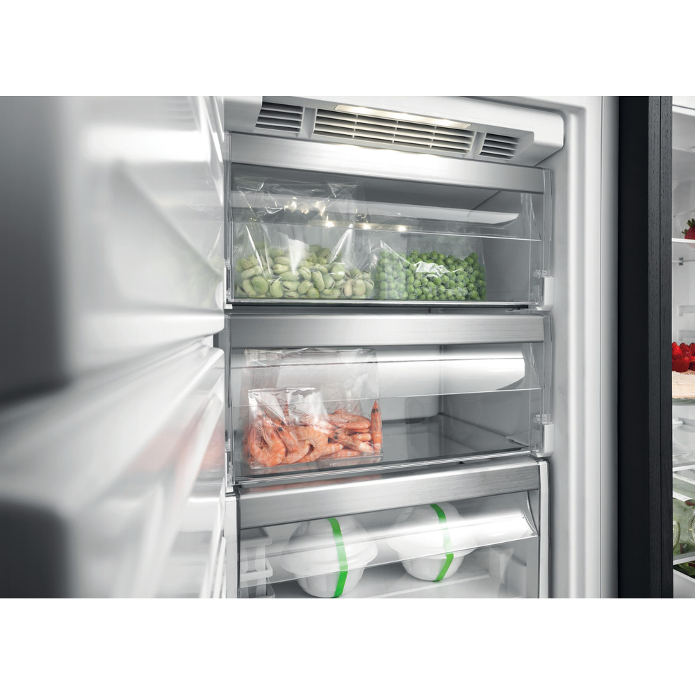 Whirlpool AFB 1843 A+.1 Built in Freezer 210L