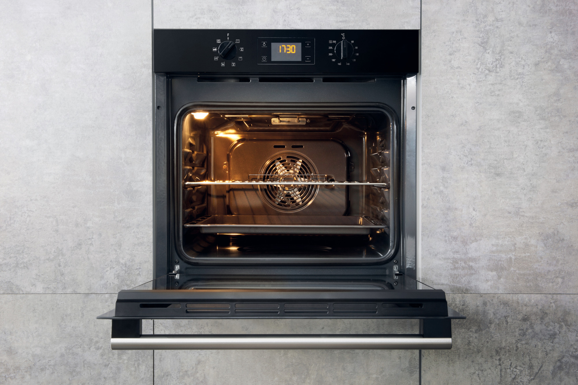 Picture of Hotpoint Class 2 SA2 540 H BL Built-in Oven in Black 