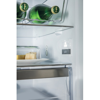 El mas barato  Whirlpool WB70E973X frigorífico combi clase d 195 5x70 no  frost inox