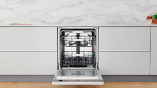 Integreret Whirlpool-opvaskemaskine: inox-farve, fuld størrelse - WIO 3O41 PL