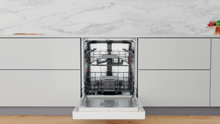 Whirlpool-opvaskemaskine: hvid farve, fuld størrelse - WUC 3C32 P