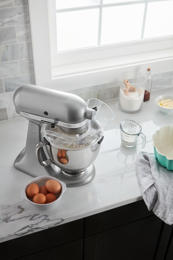 POURING SHIELD FOR MEDIUM MIXING BOWLS KitchenAid UK