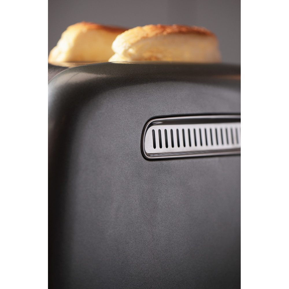 Kitchenaid Toaster Fristående 5KMT221ECU Contour silver Lifestyle detail 1