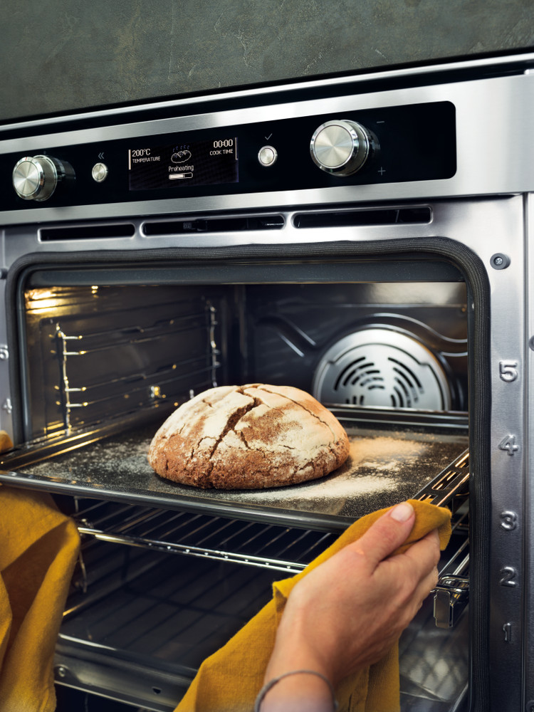KITCHENAID FORNO TWELIX ARTISAN PIROLITICO IN ACCIAIO INOX NERO DA 60 CM -  NOVITA' KOASPB 60600 | Sito Ufficiale KitchenAid