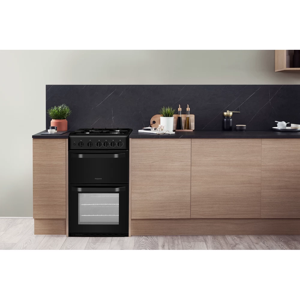 Hotpoint Double Cooker HD5G00KCB/UK Black A+ Enamelled Sheetmetal Lifestyle frontal