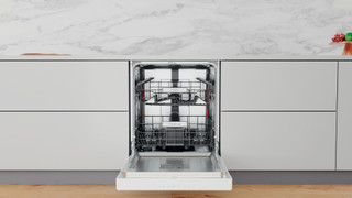 Whirlpool-opvaskemaskine: hvid farve, fuld størrelse - WUC 3T141 P