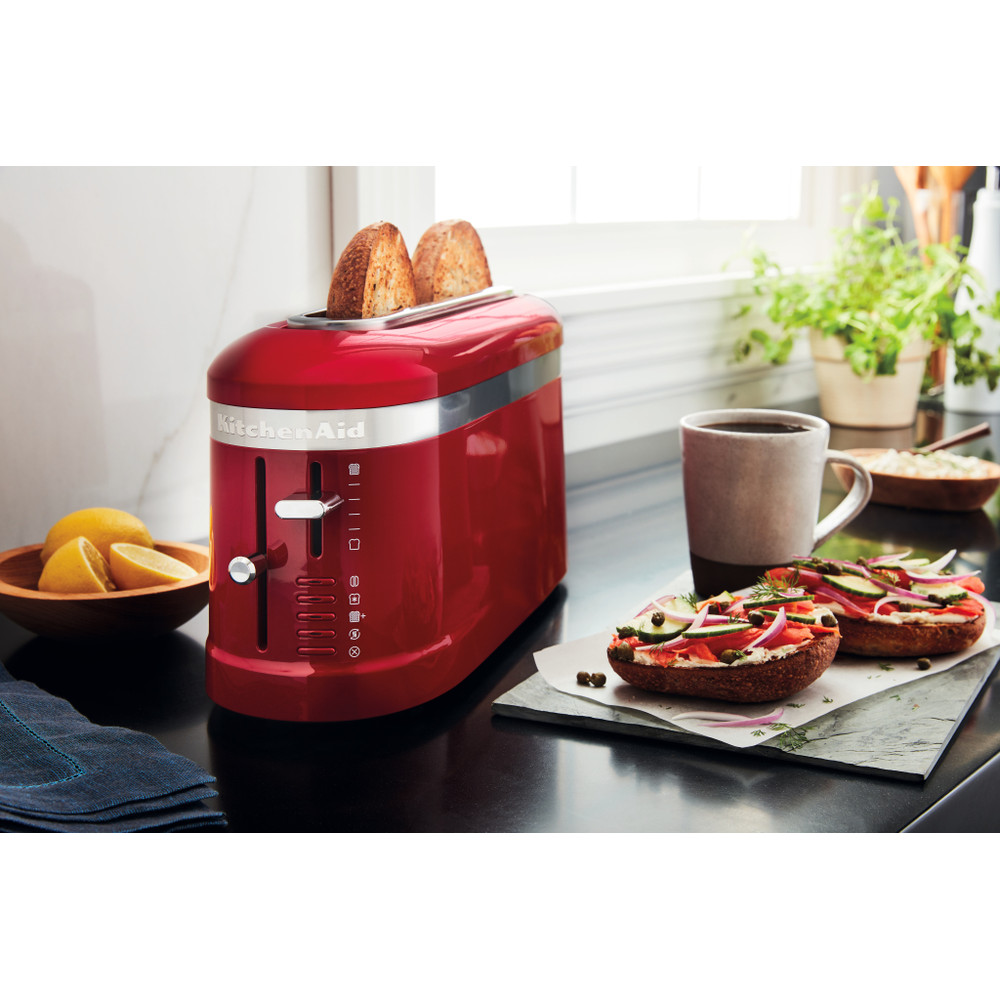 Kitchenaid Toaster Free-standing 5KMT3115BER Empire Red Lifestyle