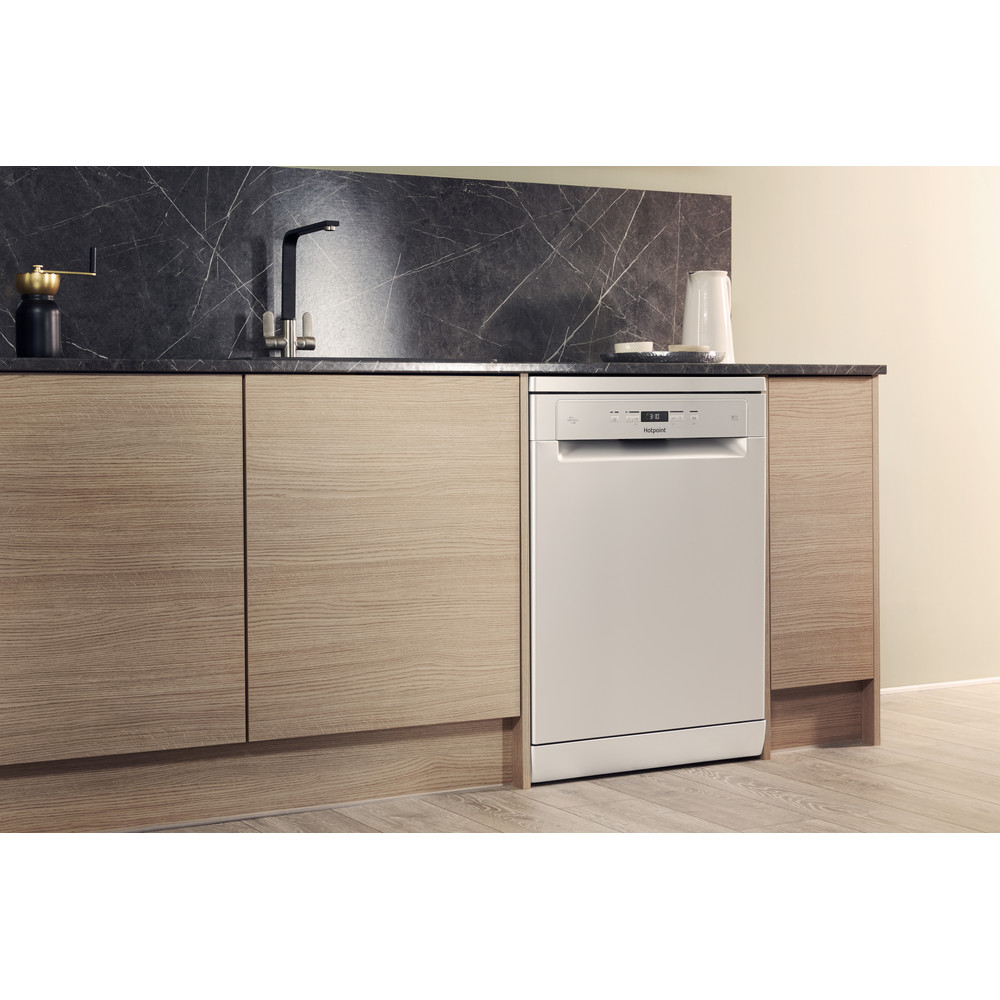 Hotpoint dishwasher full size, silver HFC 3C26 W SV UK Hotpoint