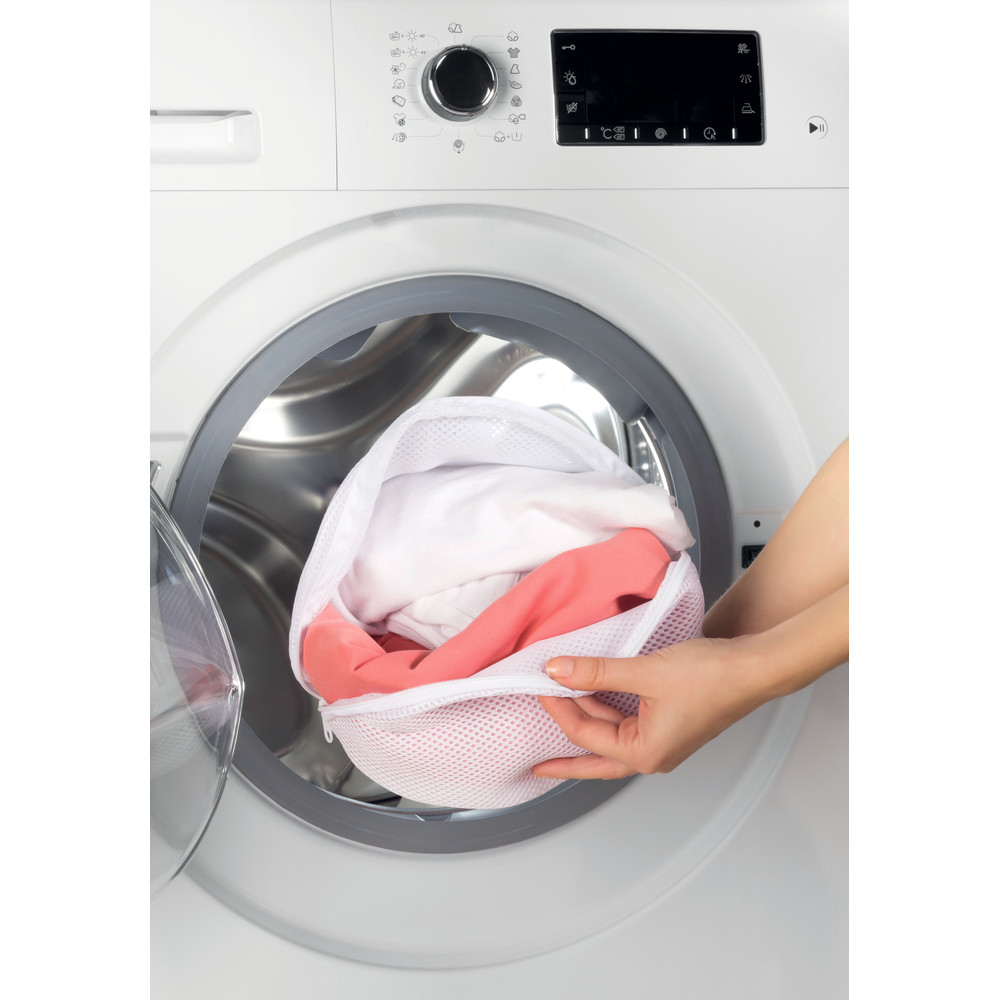 Indesit WASHING WAS101 Lifestyle detail