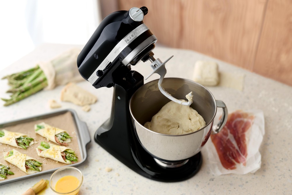 MIXER TILTHEAD 4.8L ARTISAN WITH EXTRA ACCESSORIES Onyx Black