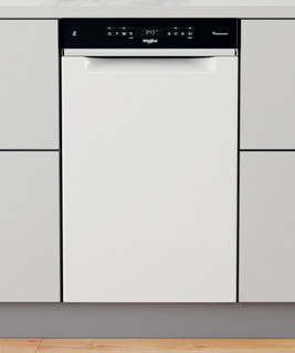 Whirlpool-opvaskemaskine: hvid farve, slank model - WDSG 3T223 P