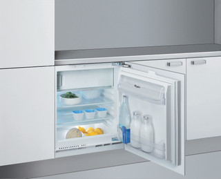 Kalusteisiin sijoitettava Whirlpool jääkaappi: Valkoinen - ARG 913 1