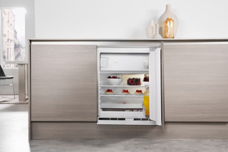 Whirlpool Einbau-Kühlschränke: Farbe Weiß. - WBC UCBC21S