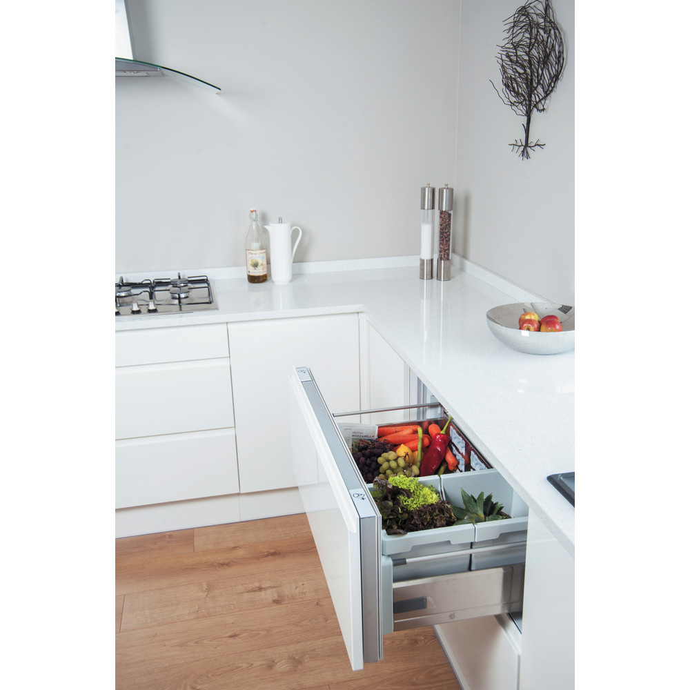Hotpoint Ultima Ncd 191 I Integrated Fridge Drawer Hotpoint
