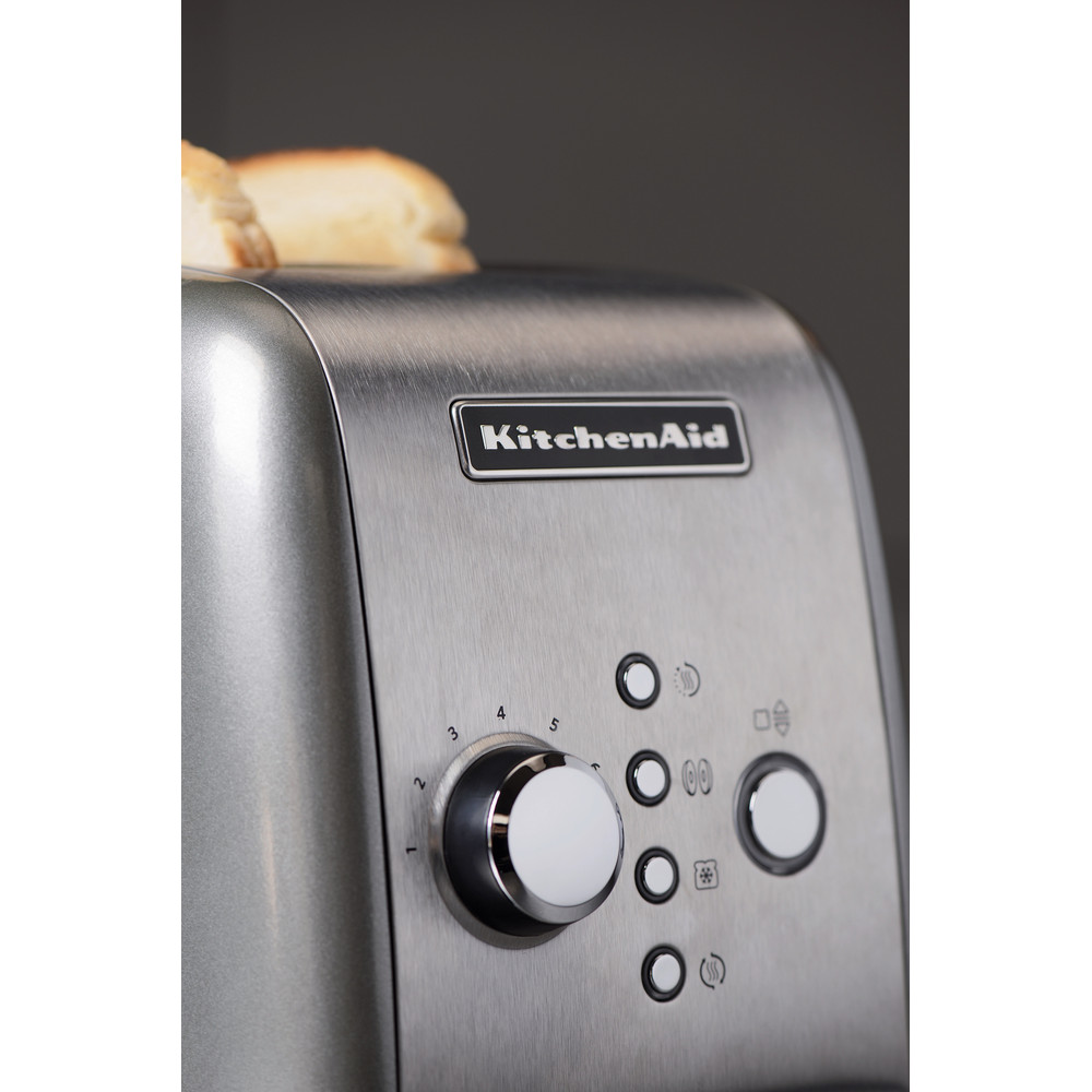 Kitchenaid Toaster Fristående 5KMT221ECU Contour silver Lifestyle detail 2
