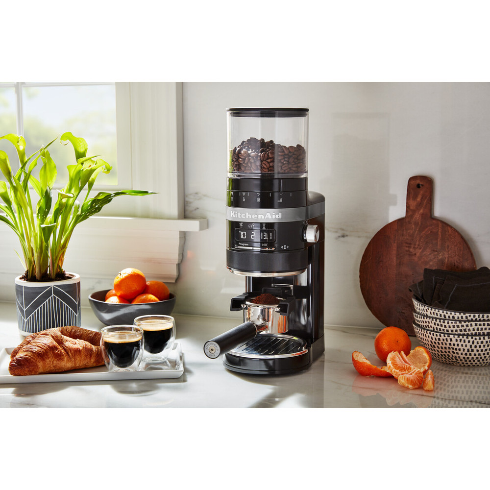 Kitchenaid Coffee grinder 5KCG8433EOB Sort Lifestyle 1