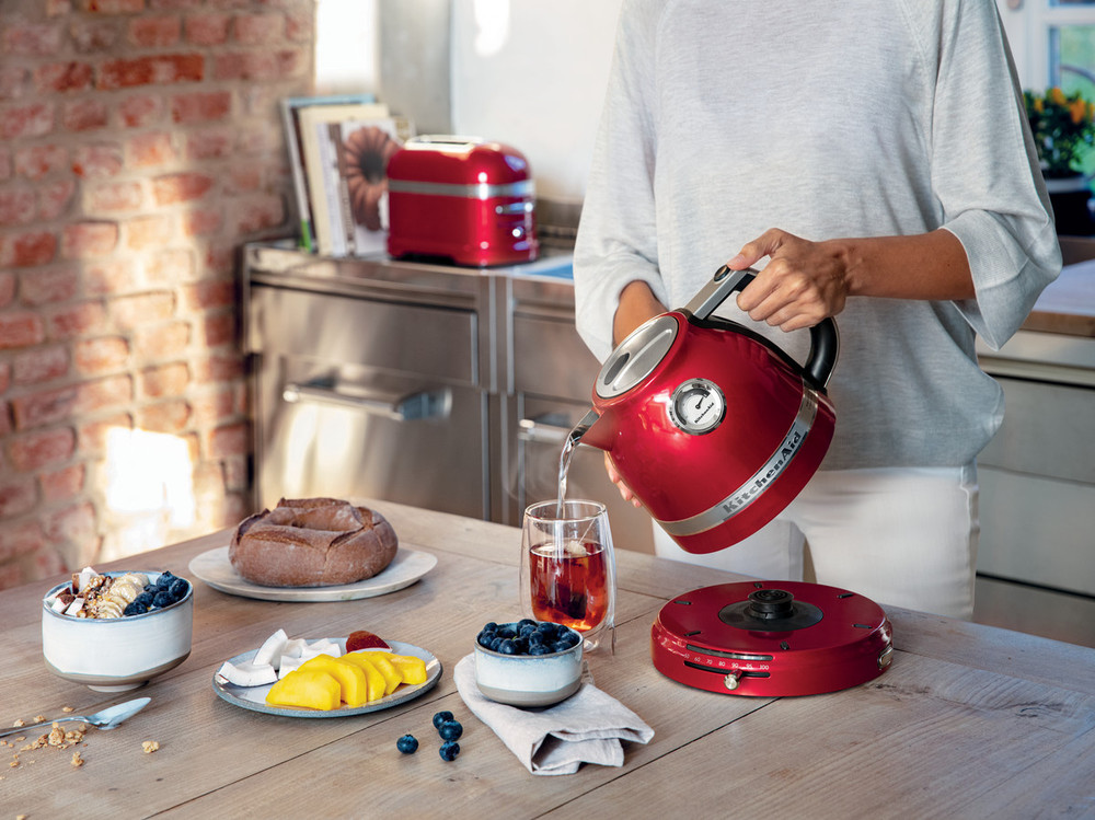 ARTISAN 1,5L Kettle 5KEK1522 KitchenAid UK