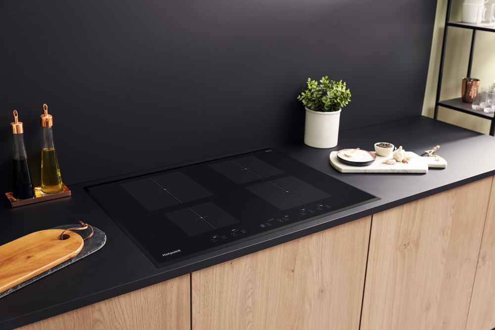 Induction Hob Hotpoint CID 740 B | Hotpoint