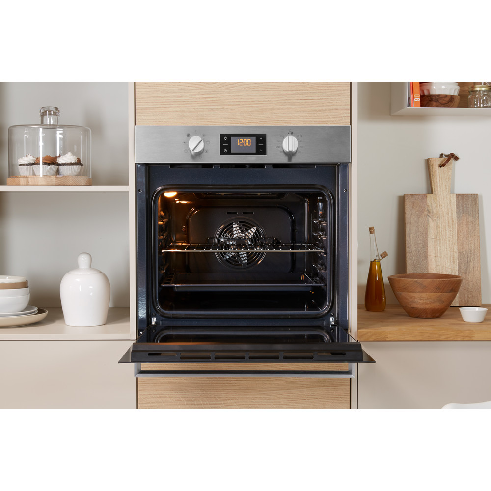 Indesit Aria IFW 6340 IX UK Electric Single Builtin Oven in Stainless