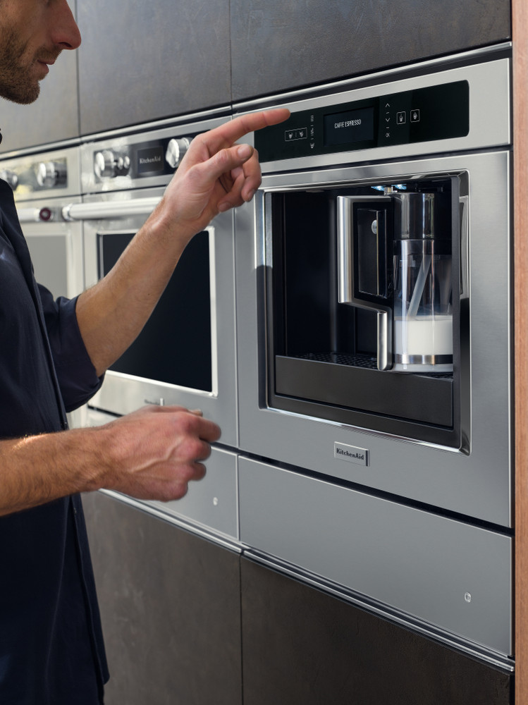 BUILTIN COFFEE MACHINE 60 CM KQXXX 45600 Official KitchenAid Site