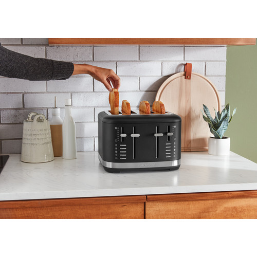 Kitchenaid Toaster Free-standing 5KMT4109BBM Matte black Lifestyle 3
